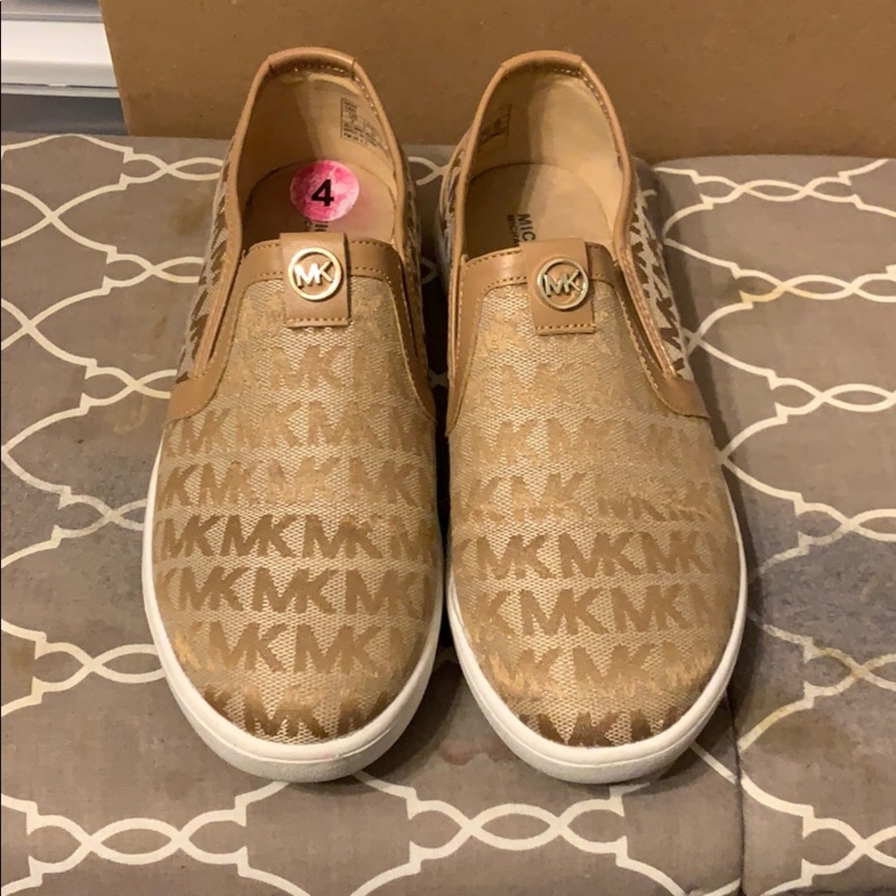 Kids Michael Kors pull ons